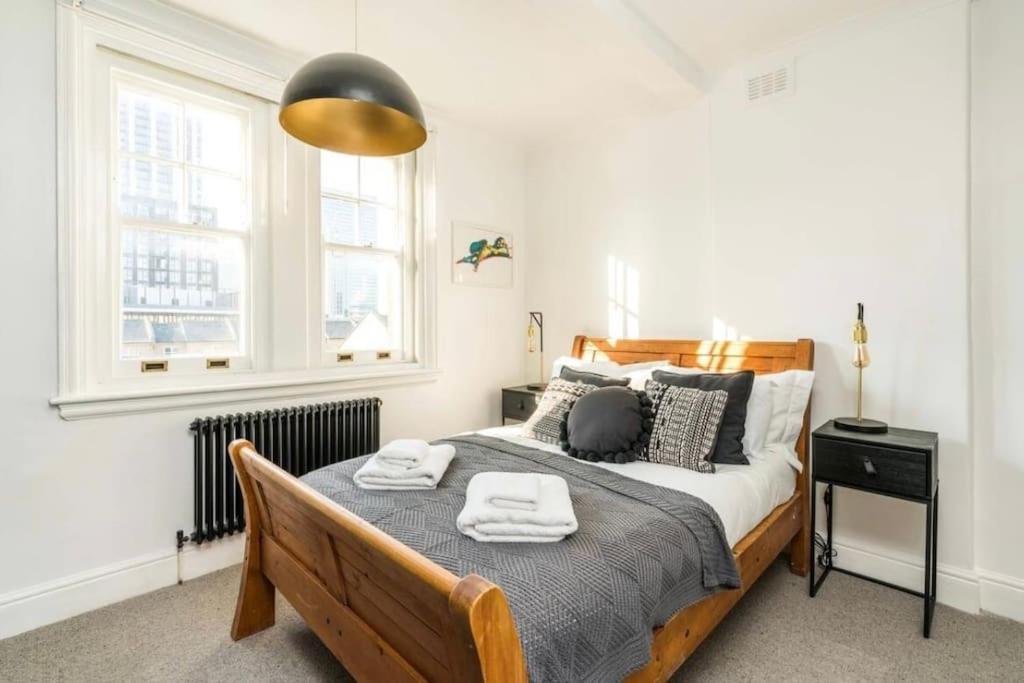3 X Bedroom Riverside Flat With Hot Tub On Roof Terrace London Eksteriør billede