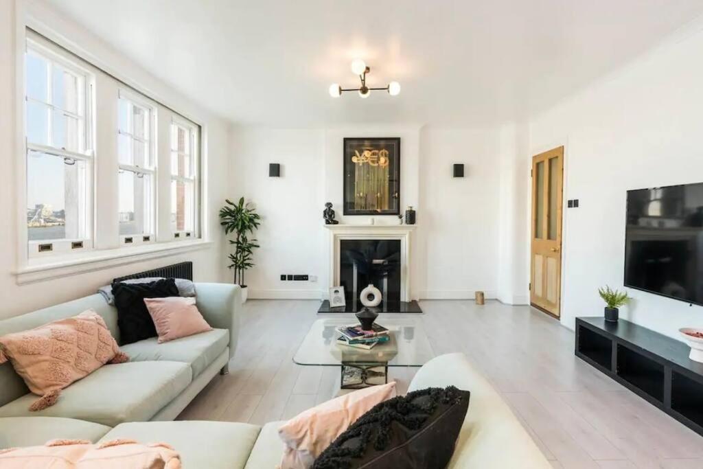 3 X Bedroom Riverside Flat With Hot Tub On Roof Terrace London Eksteriør billede