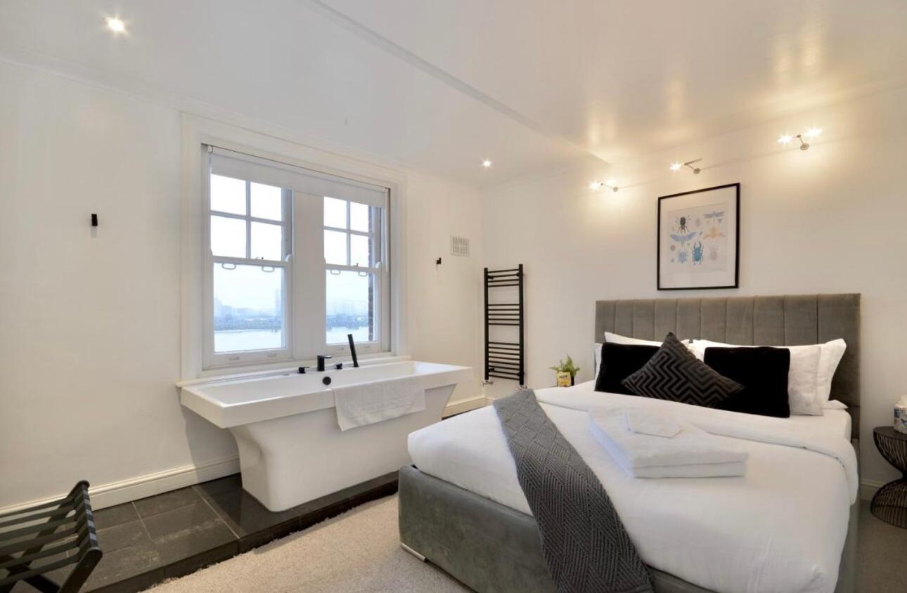 3 X Bedroom Riverside Flat With Hot Tub On Roof Terrace London Eksteriør billede