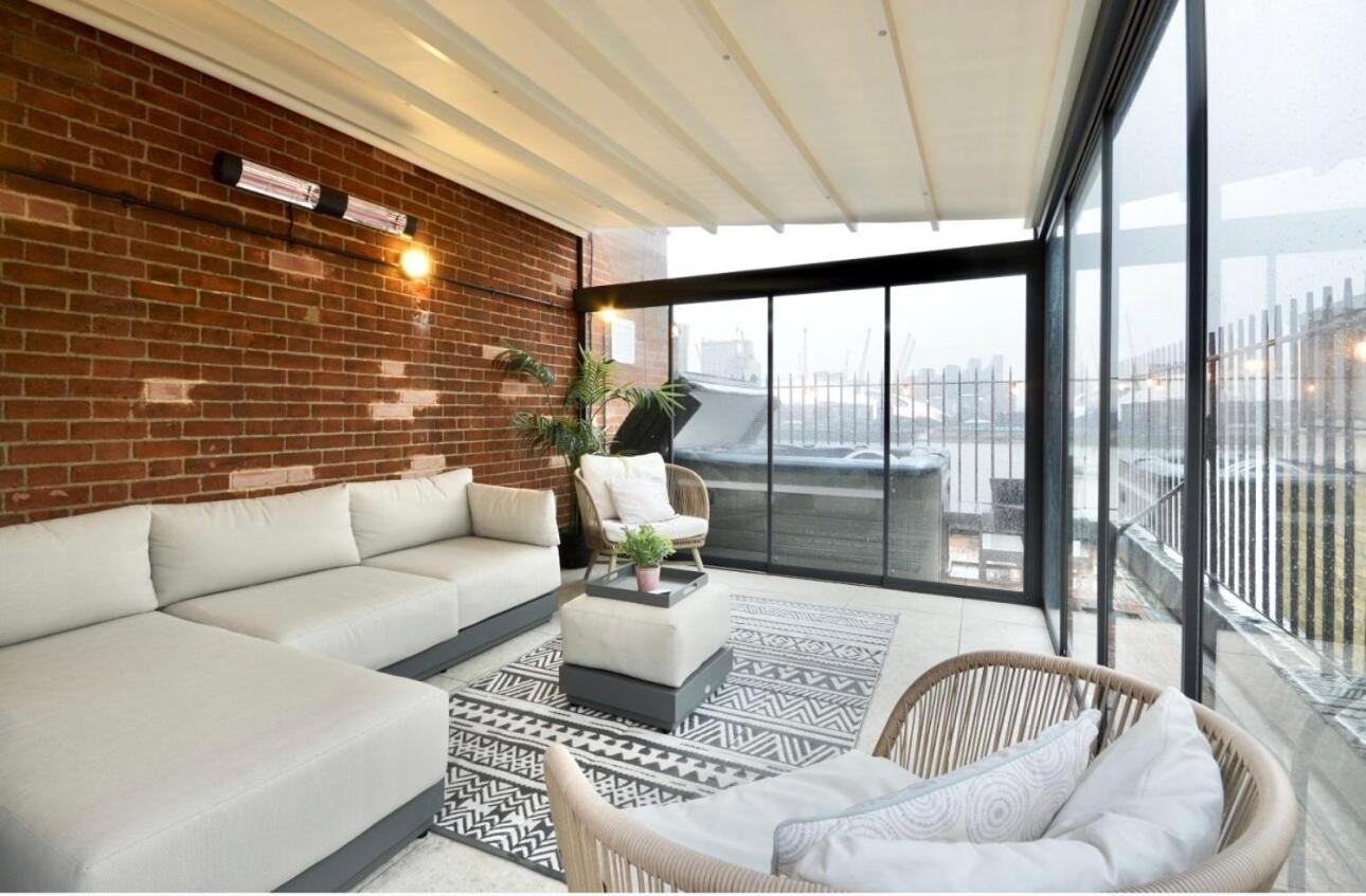 3 X Bedroom Riverside Flat With Hot Tub On Roof Terrace London Eksteriør billede