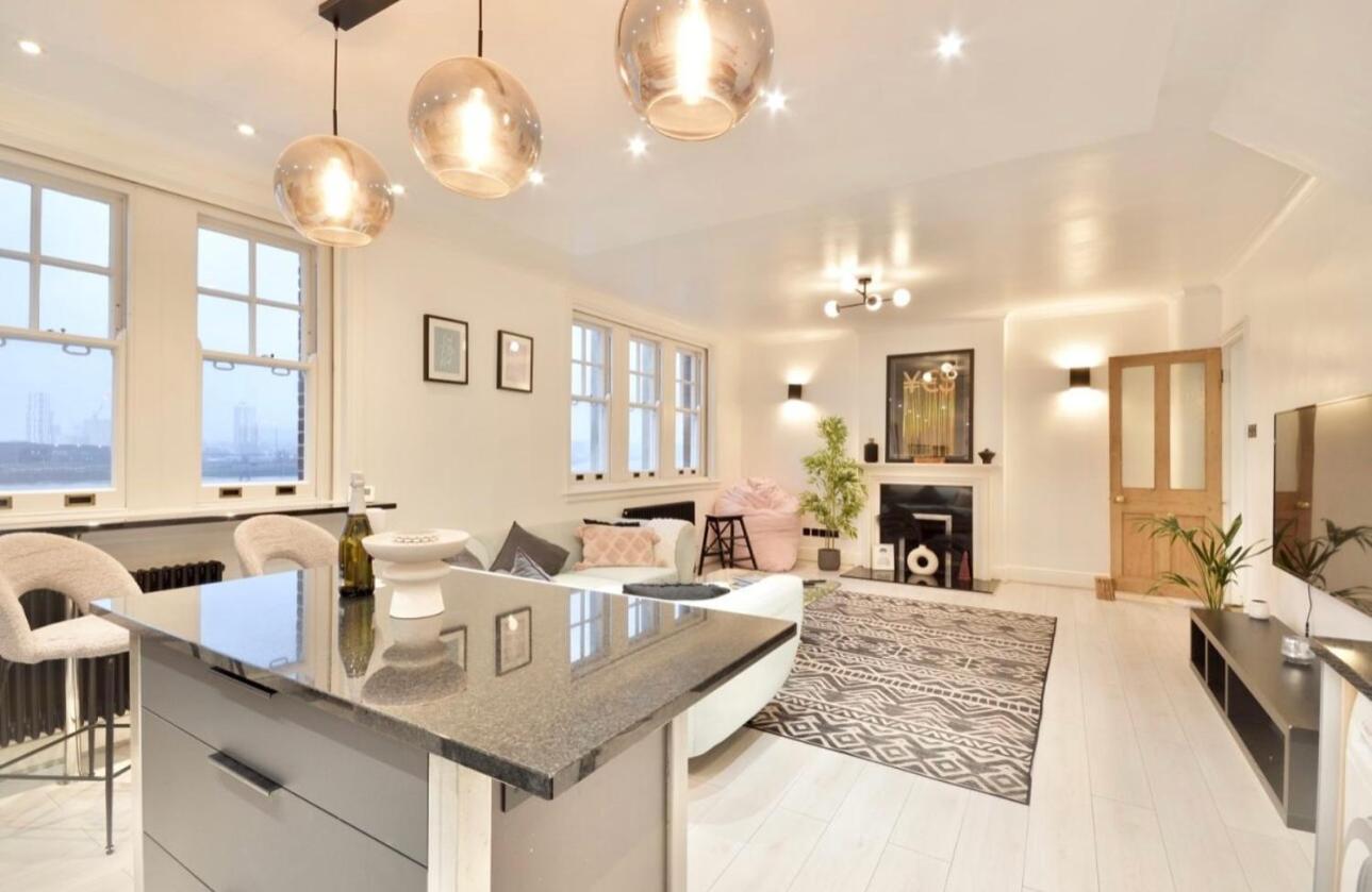 3 X Bedroom Riverside Flat With Hot Tub On Roof Terrace London Eksteriør billede